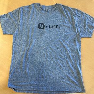 Grey vuori shirt. XL stretchy loose material.